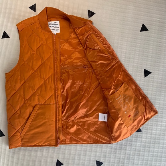 Men’s Frank and Oak orange vest - Picture 3 of 8